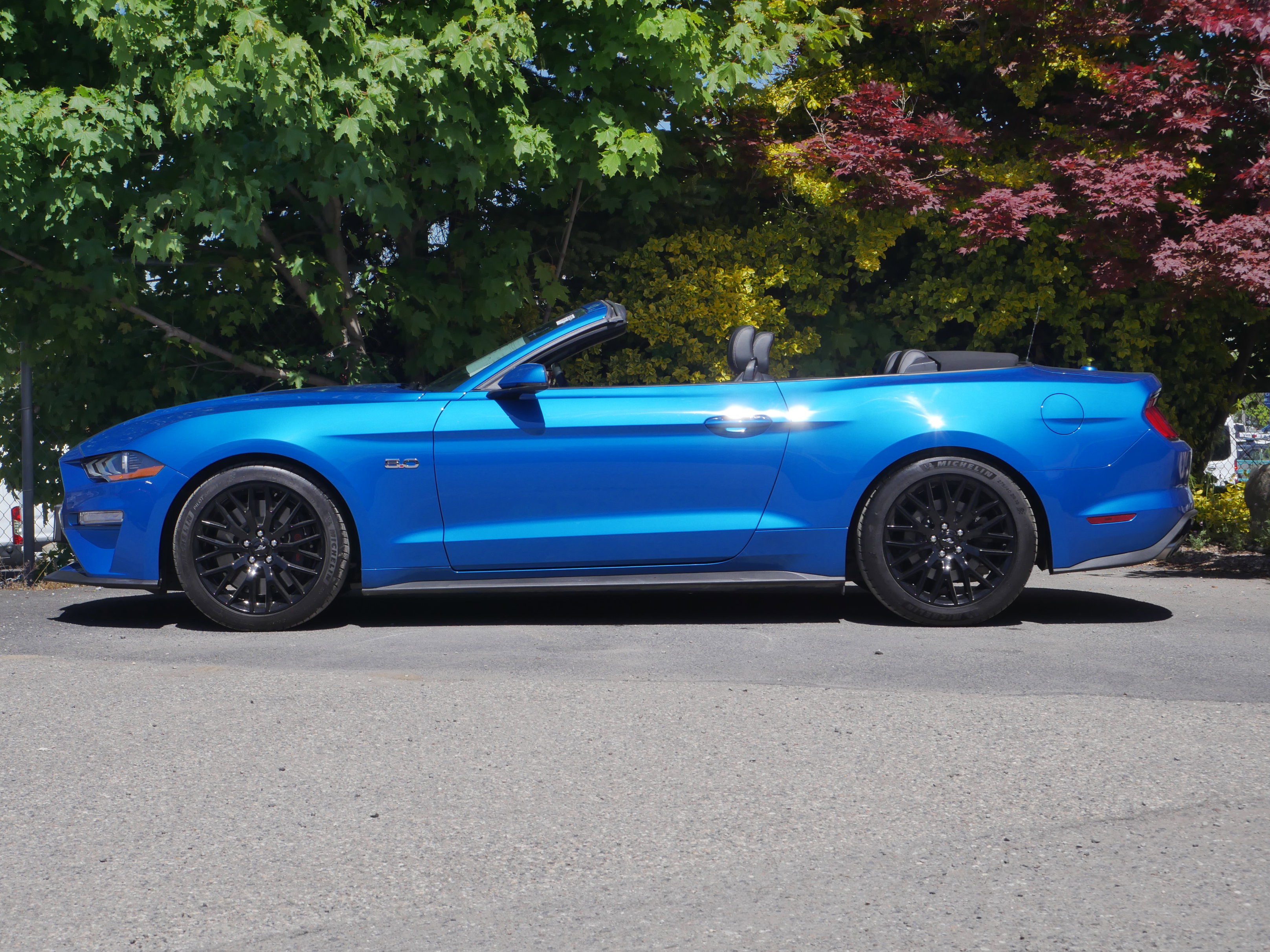Used 2019 Ford Mustang GT Premium w/ GT Performance Package RWD image 17
