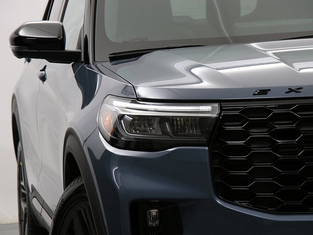 New 2026 Ford Explorer ST image 4