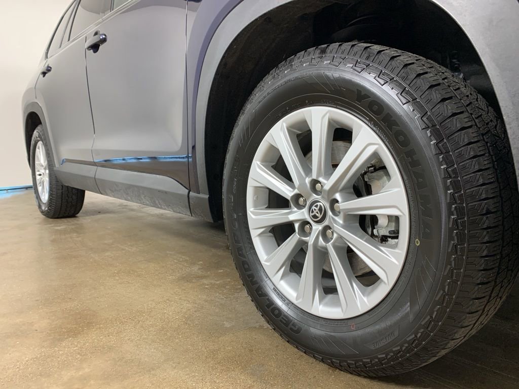 Used 2024 Toyota Grand Highlander XLE image 6