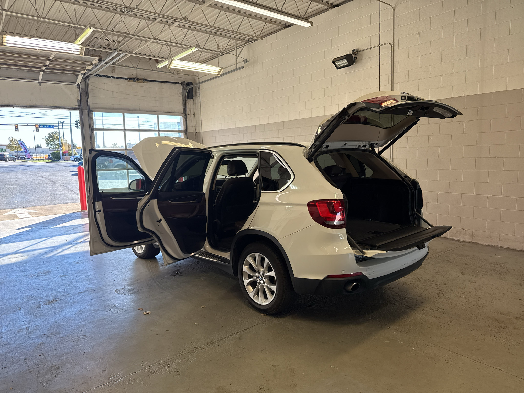 Used 2016 BMW X5 xDrive35i AWD/4WD image 13