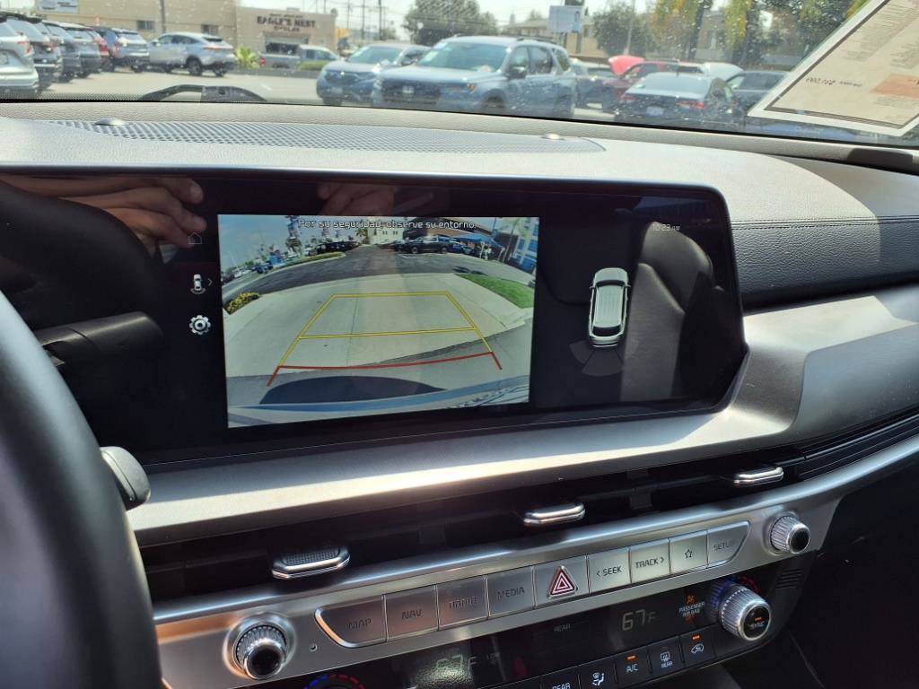 Used 2023 Kia Telluride LX image 13