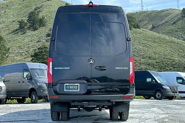 Used 2024 Mercedes-Benz Sprinter 3500 image 5