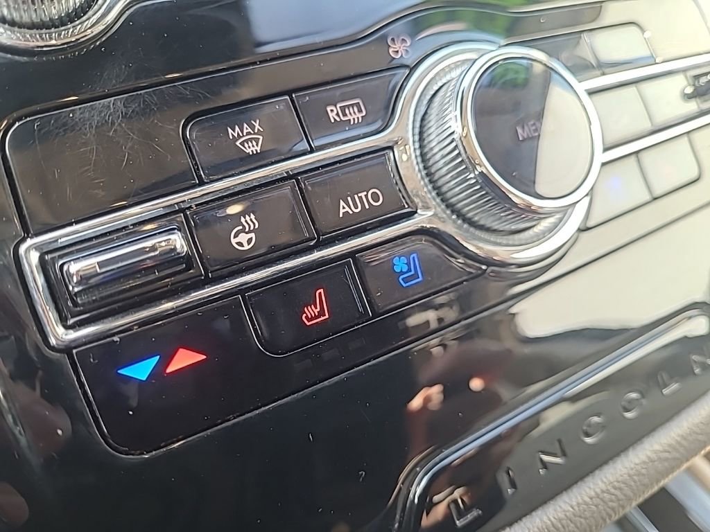 Used 2022 Lincoln Corsair AWD w/ Equipment Group 101A image 20