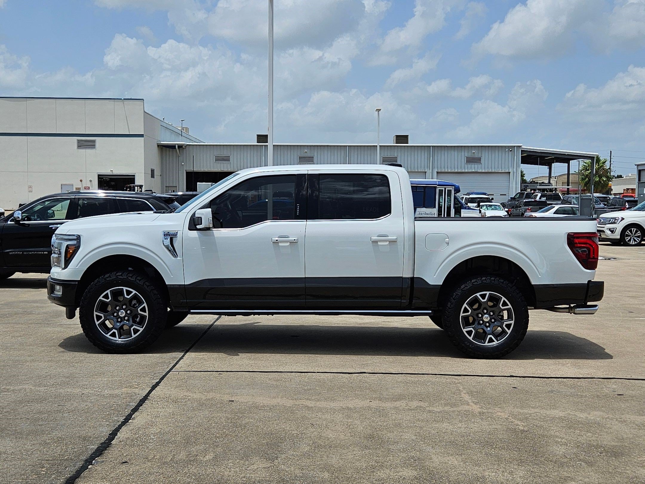 Used 2024 Ford F150 King Ranch w/ FX4 Off-Road Package AWD/4WD image 9