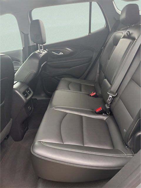Used 2024 GMC Terrain SLT image 25