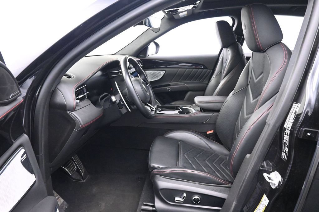 Used 2023 Maserati Grecale Modena AWD/4WD image 15