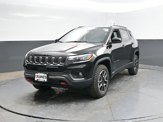 New 2026 Jeep Compass Trailhawk AWD/4WD image 5