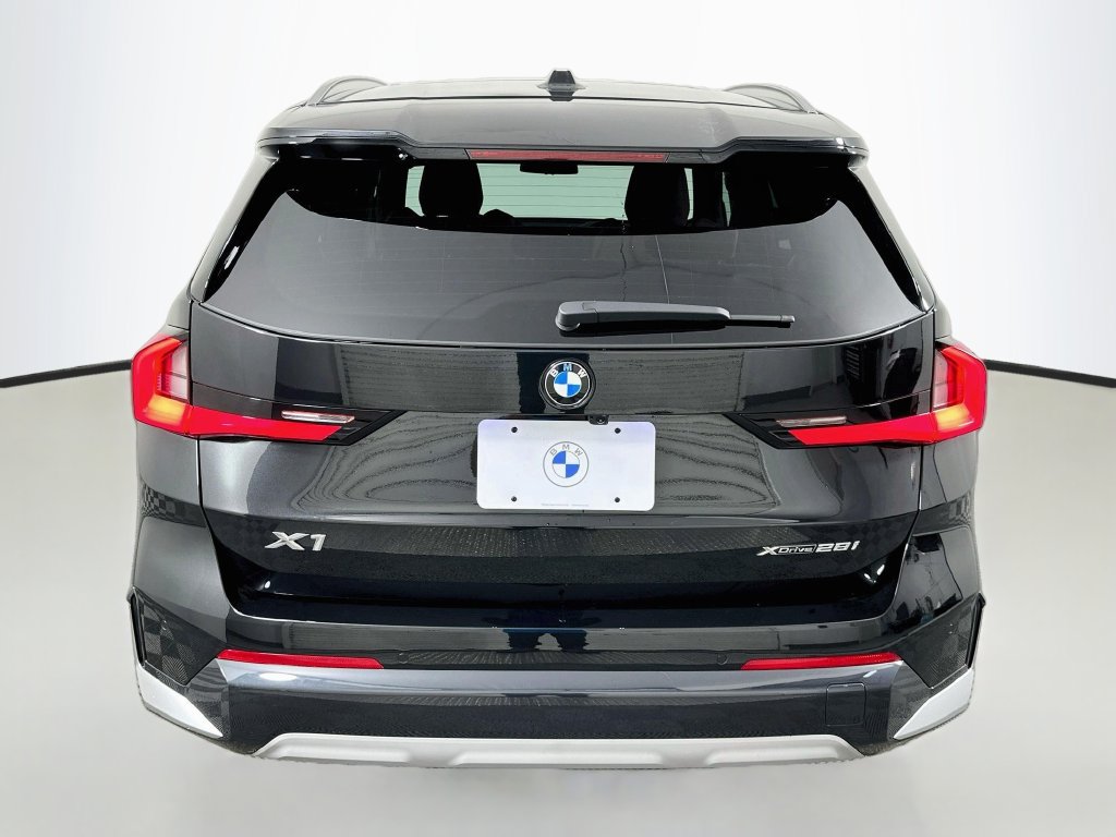 New 2027 BMW X1 xDrive28i w/ Technology Package AWD/4WD image 6