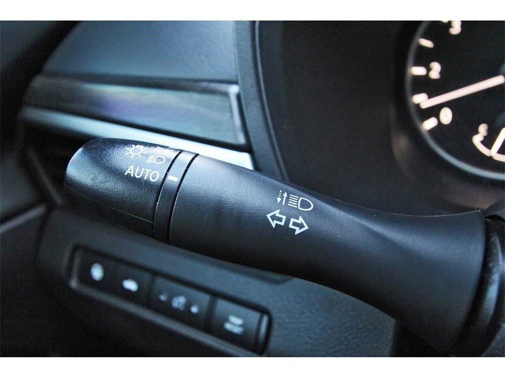 Used 2023 Nissan Altima 2.5 SV w/ SV Premium Package image 17