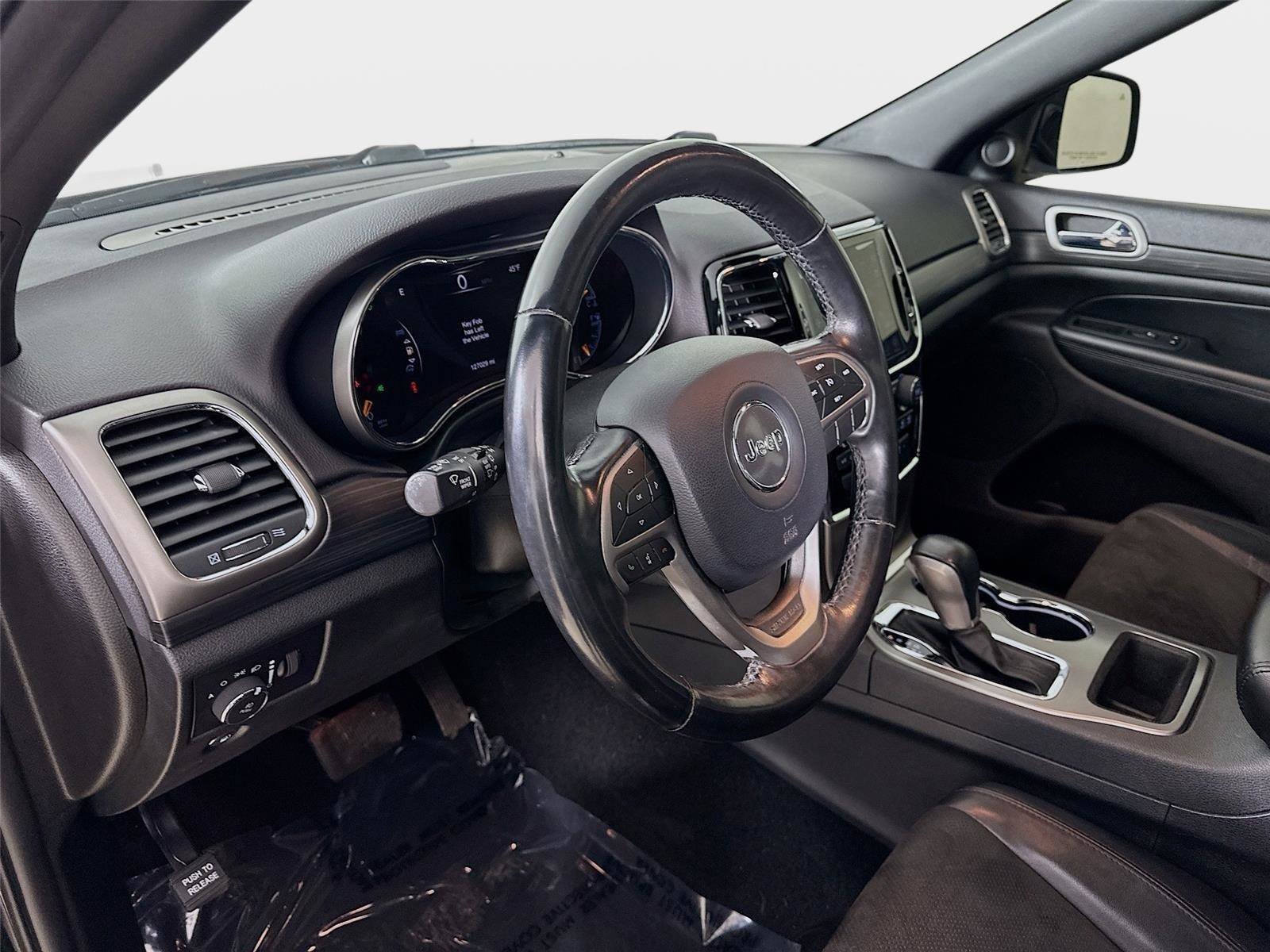 Used 2020 Jeep Grand Cherokee Altitude image 9