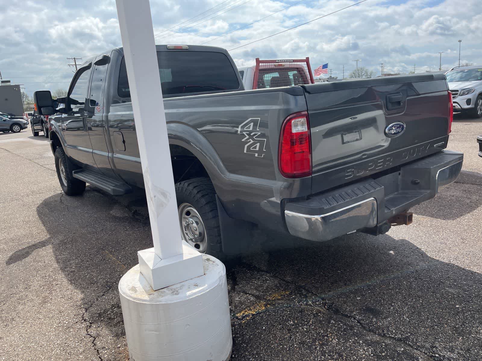 Used 2015 Ford F250 XL w/ XL Appearance Package AWD/4WD image 12