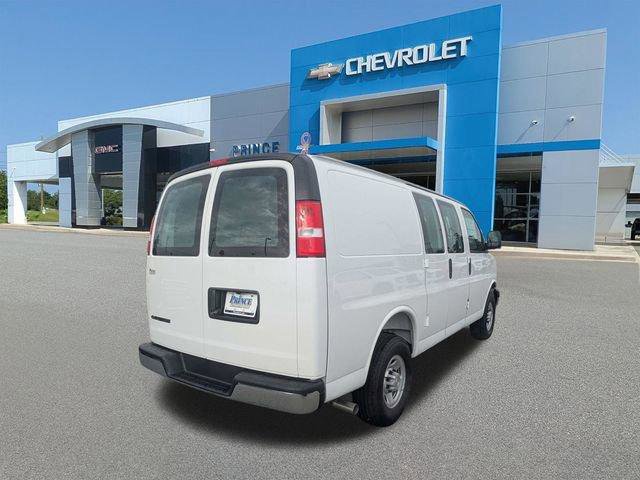 New 2026 Chevrolet Express 2500 RWD image 4