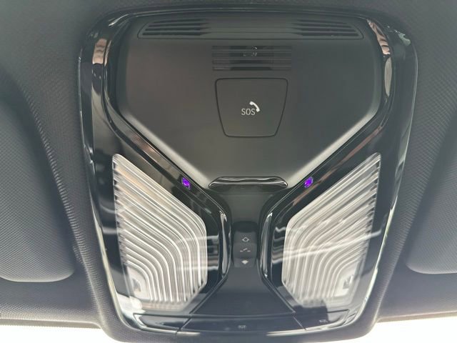 Used 2022 BMW X5 xDrive40i w/ M Sport Package image 32