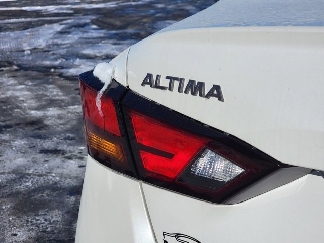 Used 2024 Nissan Altima 2.5 SV image 12