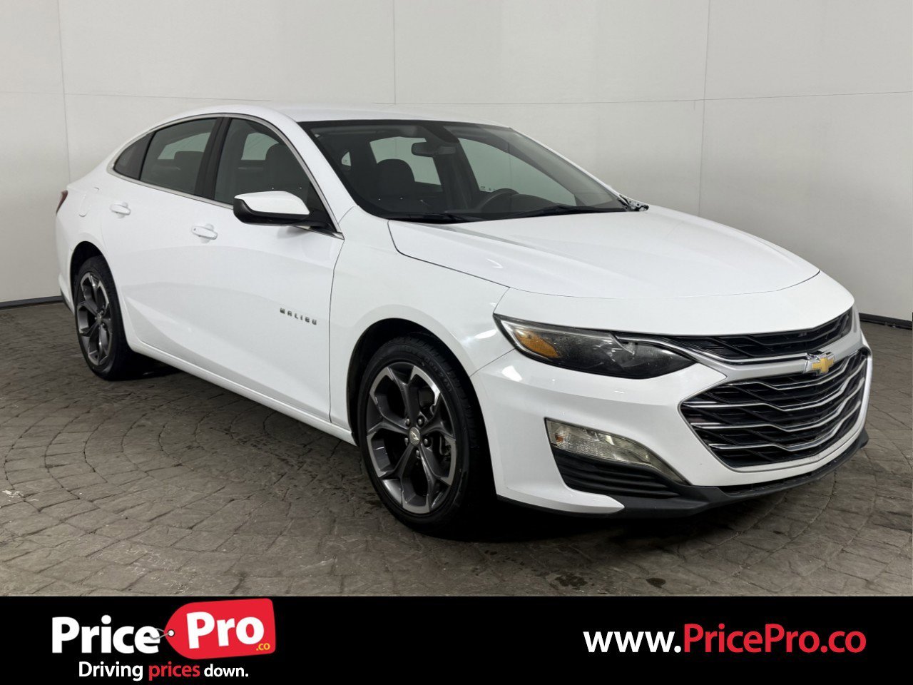 Used 2022 Chevrolet Malibu LT image 1