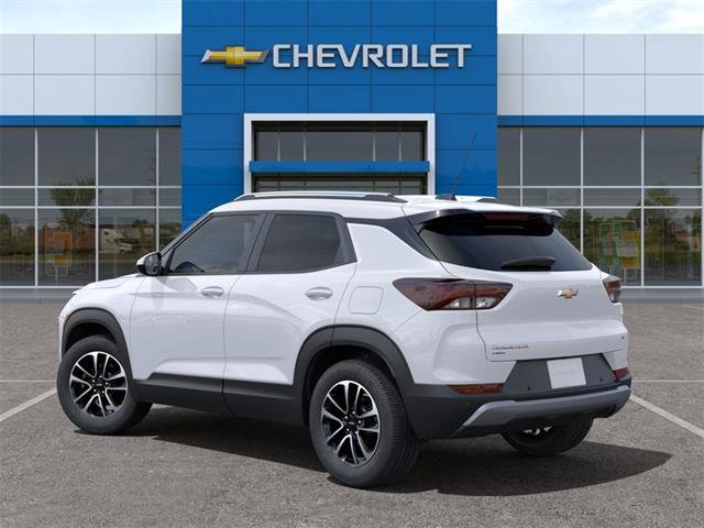 Used 2024 Chevrolet TrailBlazer LT w/ LT Cold Weather Package AWD/4WD image 3
