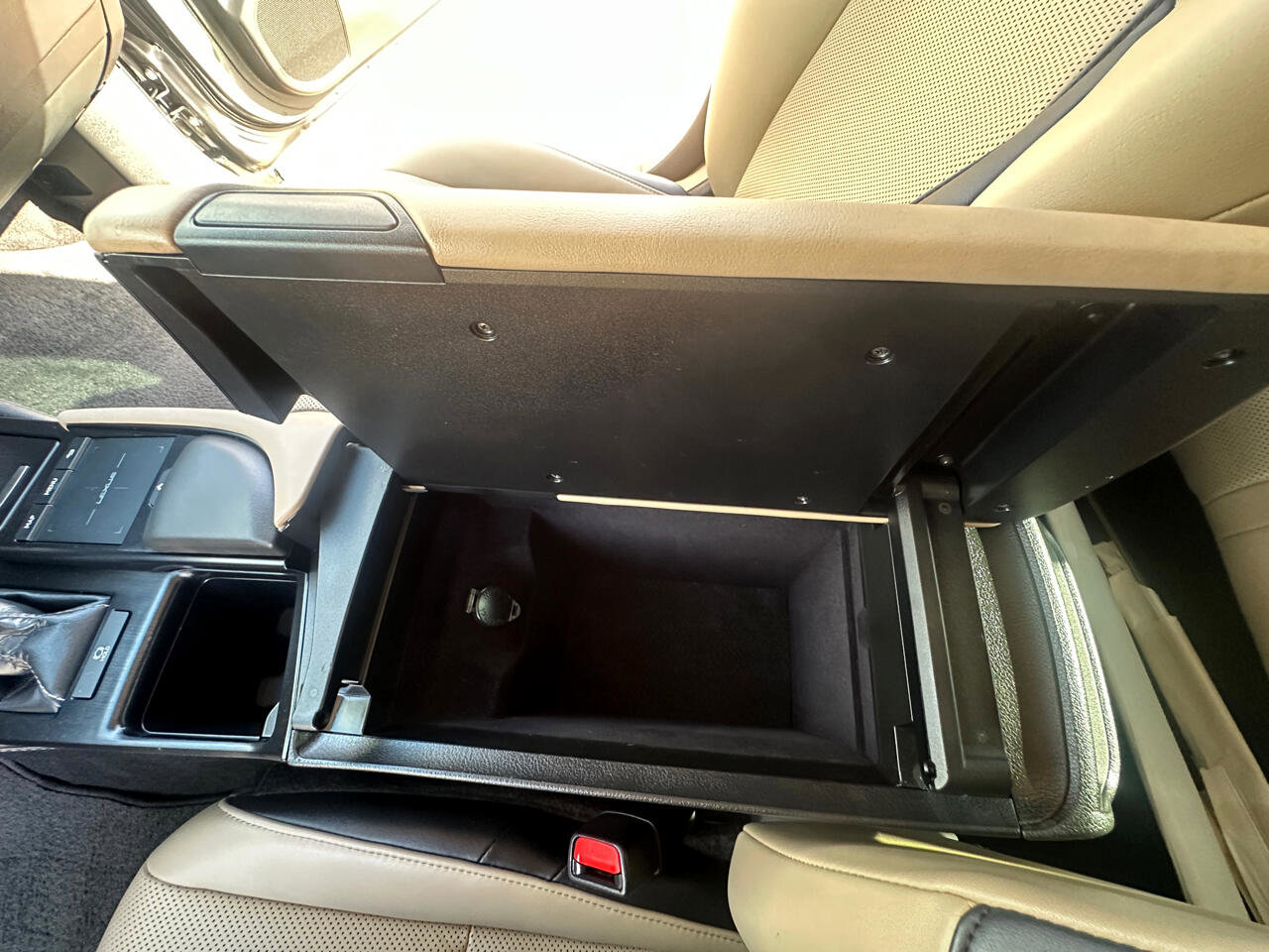 Used 2020 Lexus ES 350 w/ Luxury Package image 34