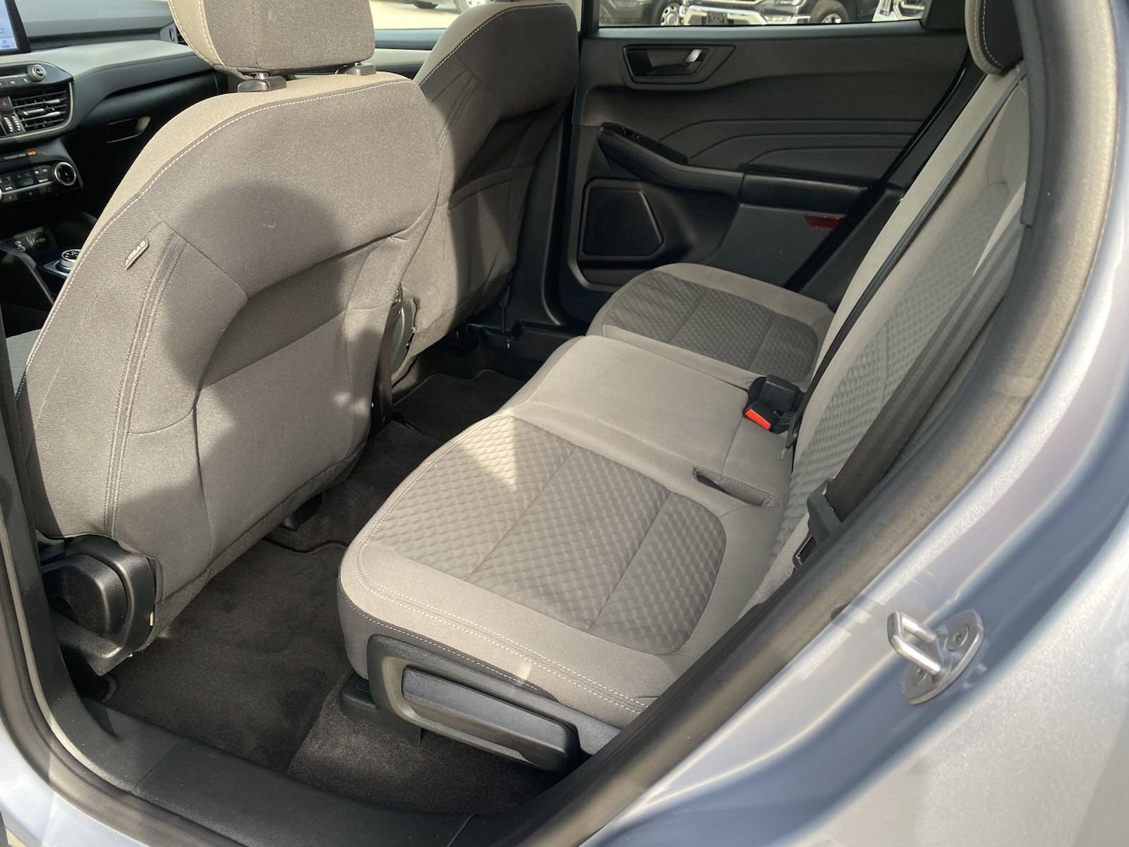 Used 2022 Ford Escape SE w/ Cold Weather Package AWD/4WD image 18