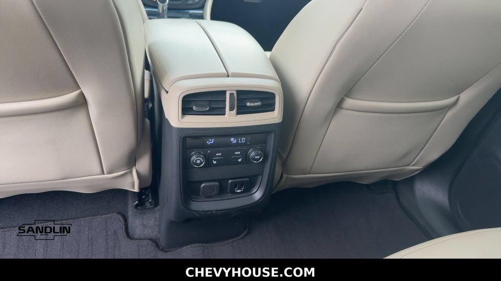 Used 2017 Buick Envision Essence FWD image 26