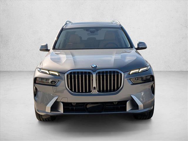 Used 2026 BMW X7 xDrive40i w/ Premium Package AWD/4WD image 5