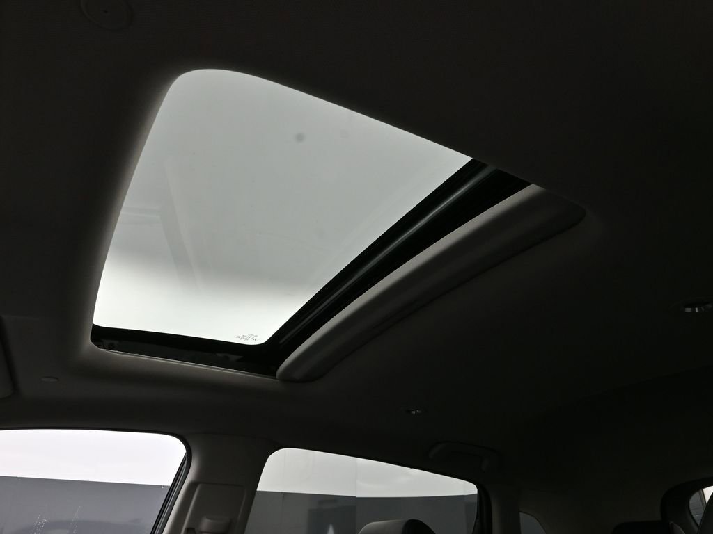 Certified 2025 Honda HR-V EX-L image 50