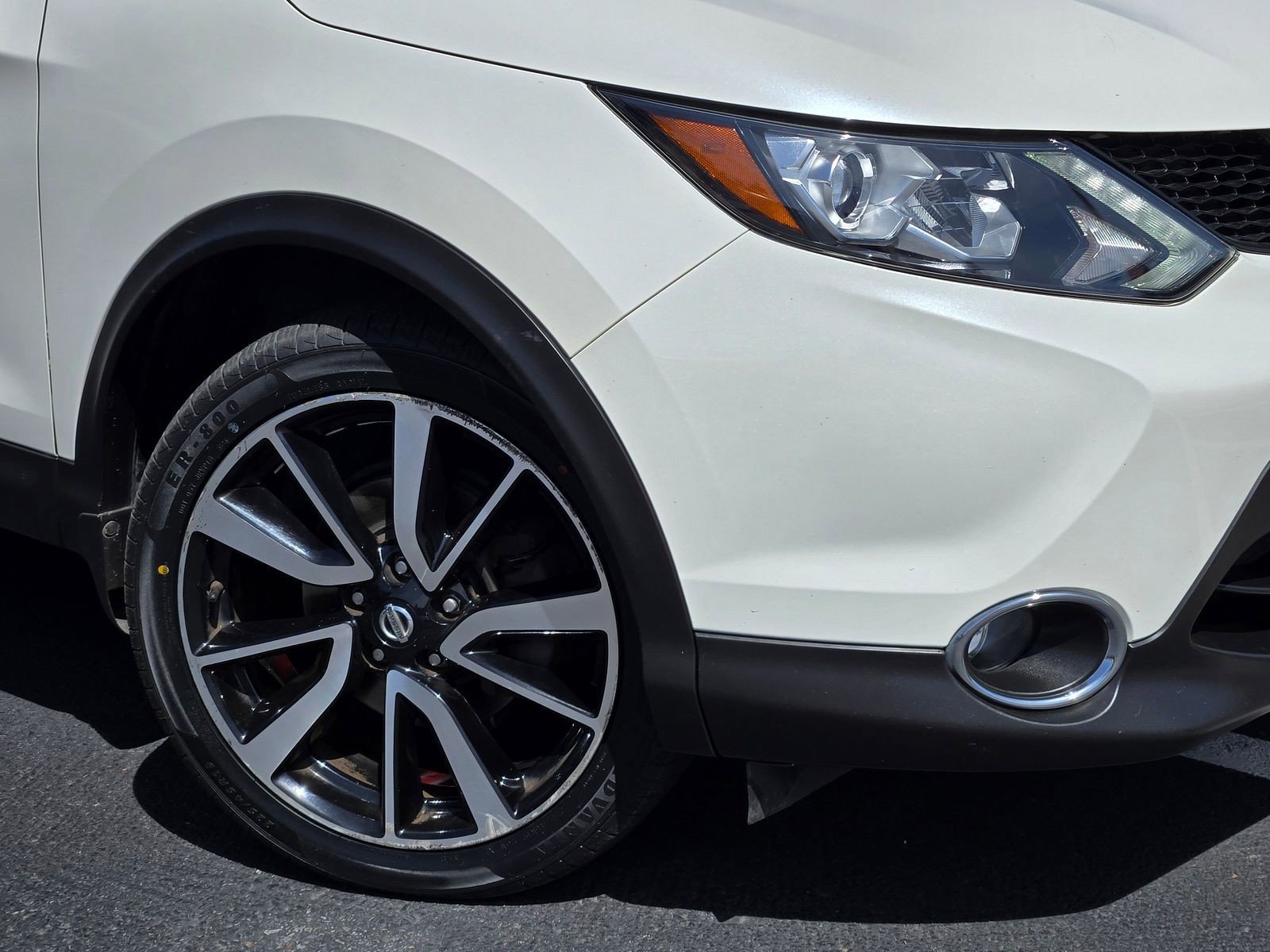 Used 2017 Nissan Rogue Sport SL w/ SL Premium Package image 9