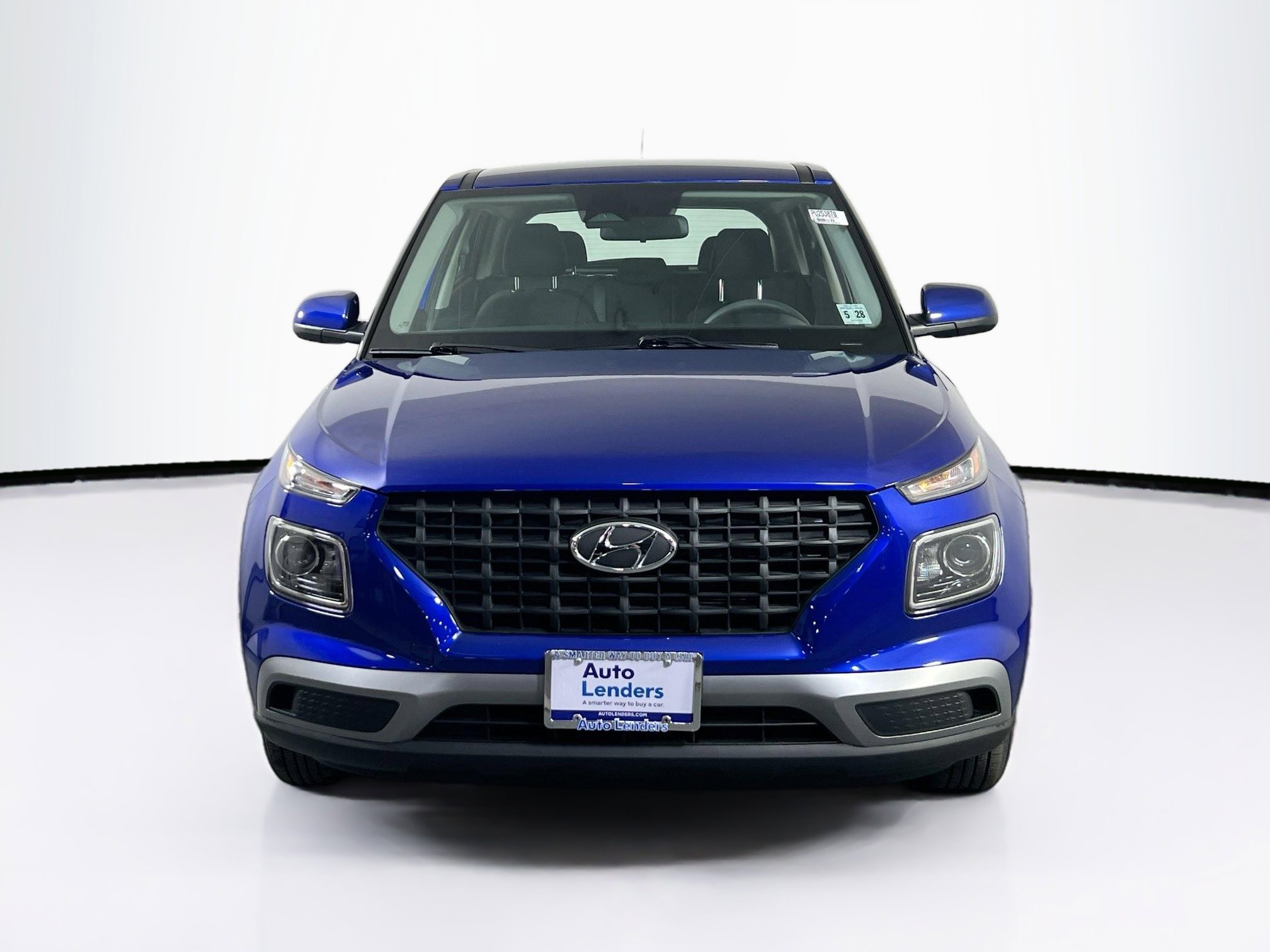 Used 2023 Hyundai Venue SE w/ Cargo Package image 2