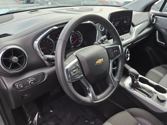 Used 2025 Chevrolet Blazer LT AWD/4WD image 15