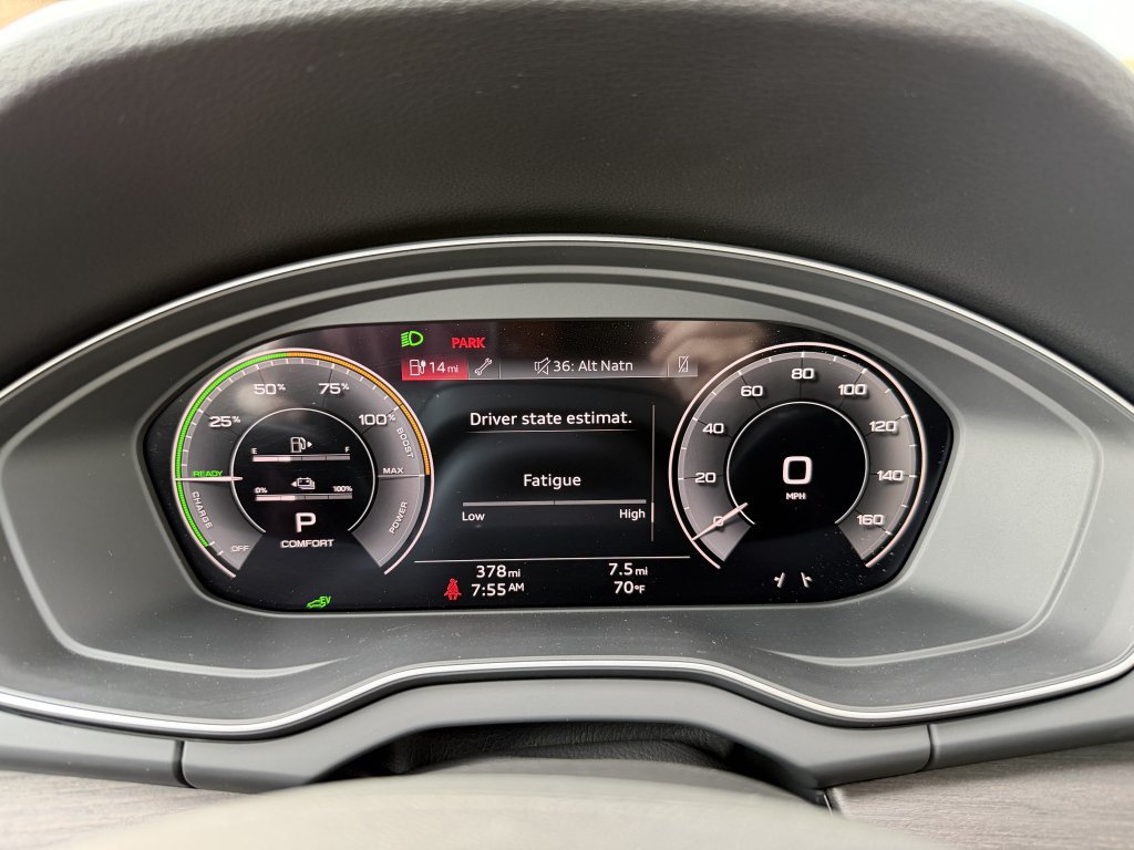 Used 2024 Audi Q5 e Premium w/ Convenience Package AWD/4WD image 18