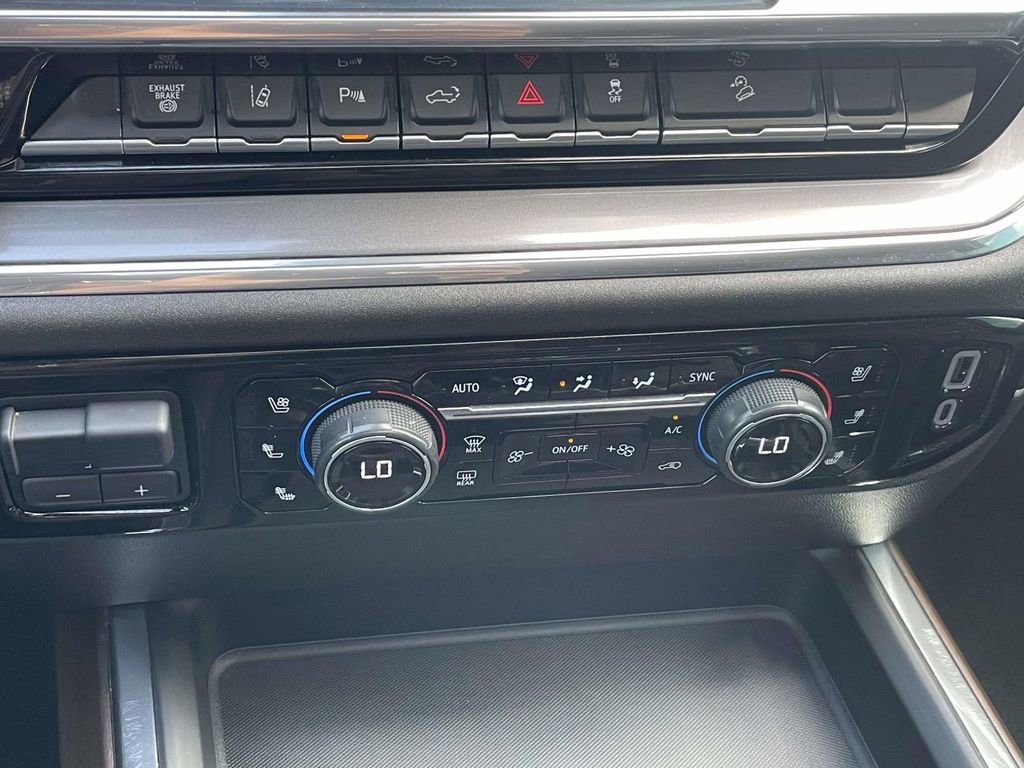 Used 2024 Chevrolet Silverado 2500 High Country w/ Midnight Edition image 24