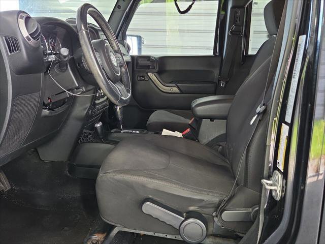 Used 2015 Jeep Wrangler Unlimited Sport w/ Quick Order Package 24S AWD/4WD image 19