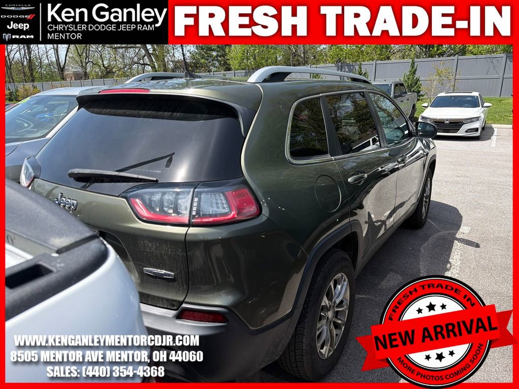 Used 2019 Jeep Cherokee Latitude Plus w/ Cold Weather Group AWD/4WD image 10