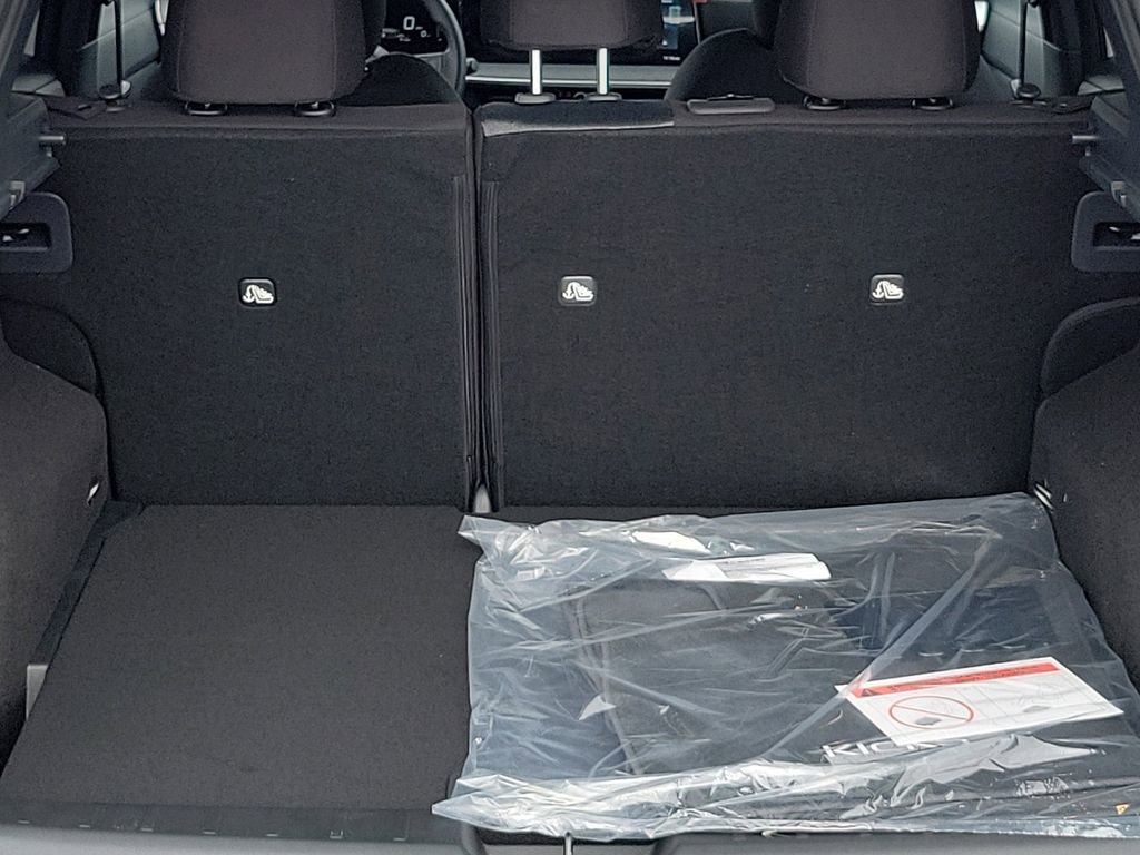 New 2026 Nissan Kicks SV w/ Cold Weather Package FWD image 22