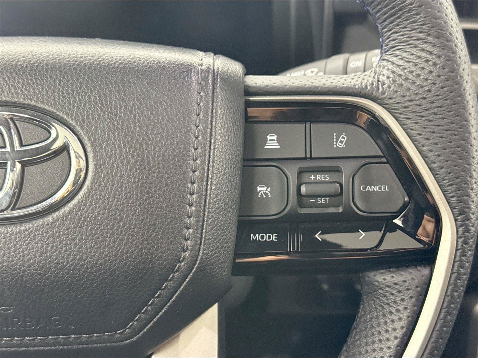 Certified 2026 Toyota Sequoia Platinum AWD/4WD image 20