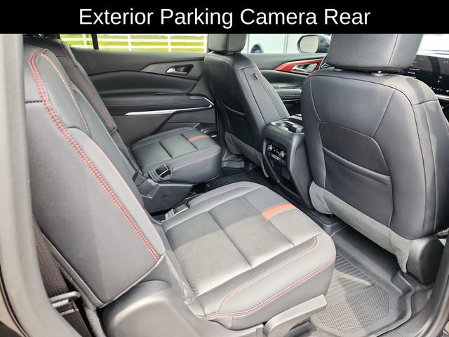 Used 2025 Chevrolet Traverse RS AWD/4WD image 29