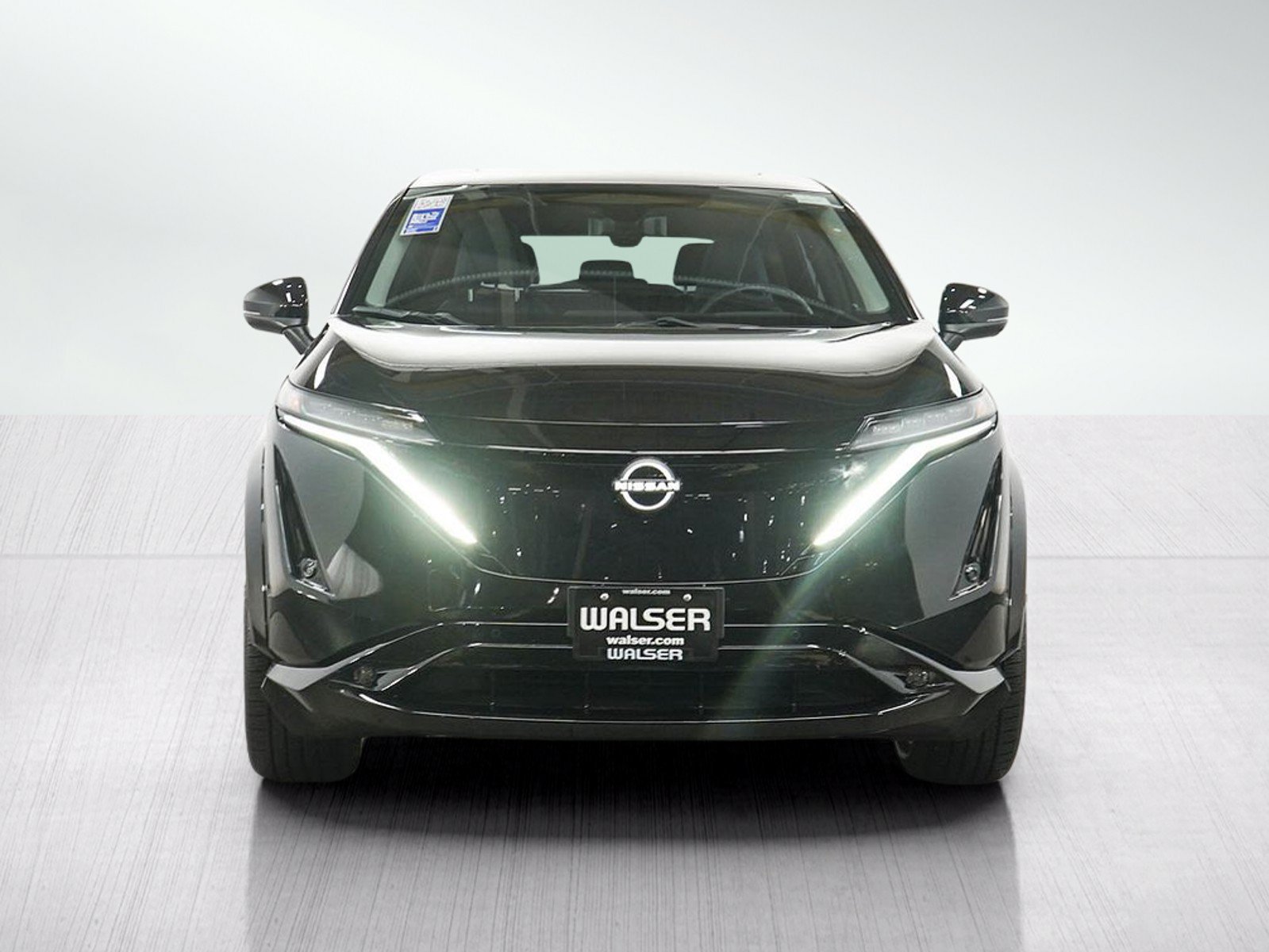 Used 2023 Nissan Ariya AWD/4WD image 8