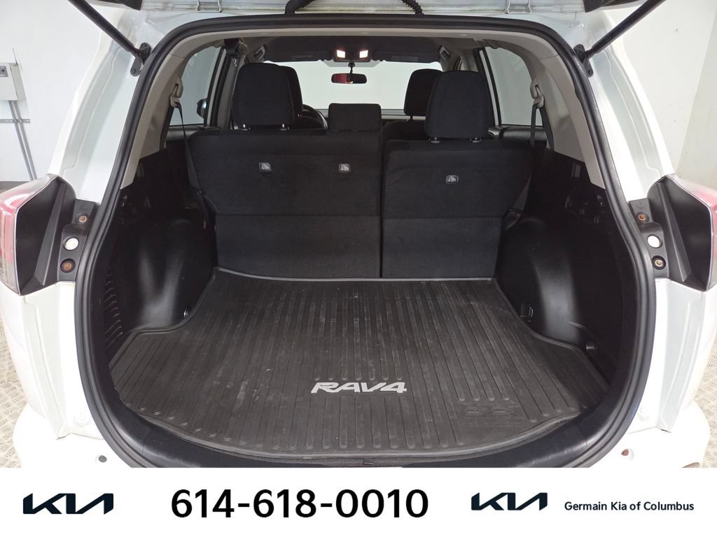 Used 2016 Toyota RAV4 LE FWD image 21