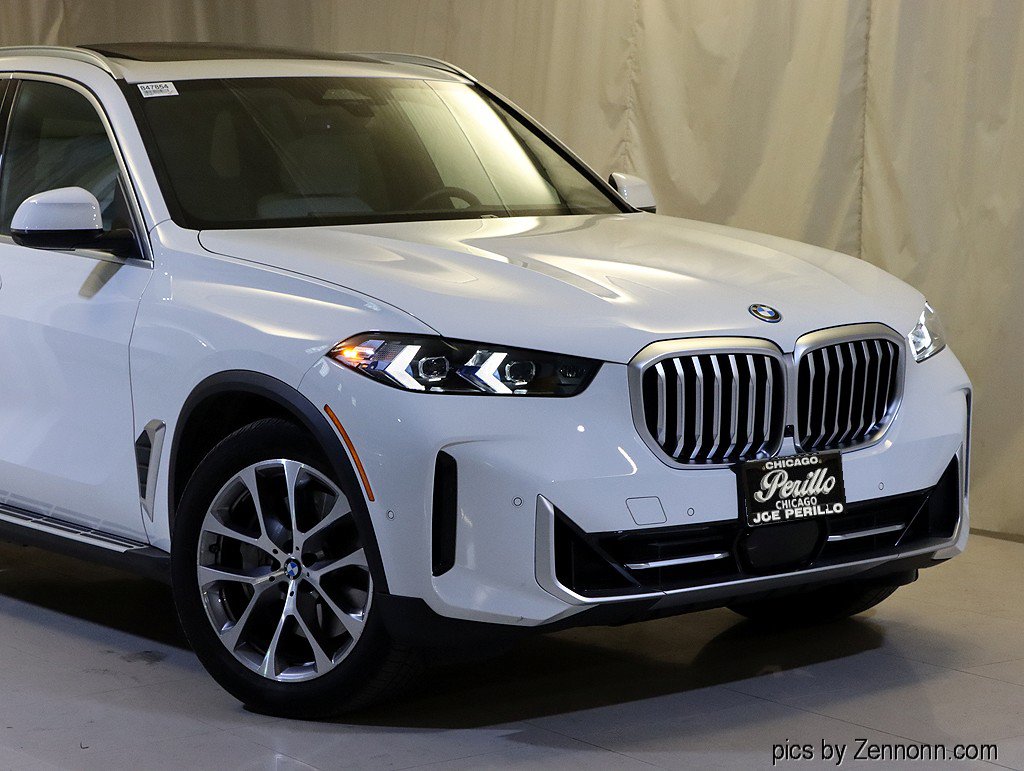 Used 2026 BMW X5 xDrive50e w/ Climate Comfort Package AWD/4WD image 2