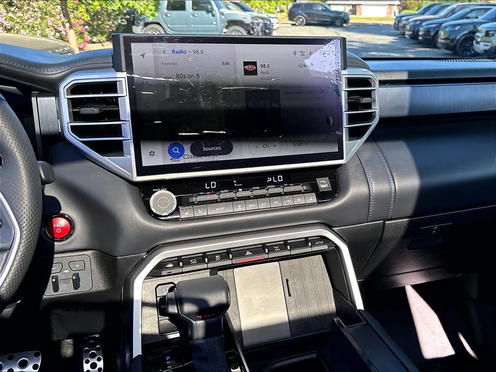 Used 2025 Toyota Tundra Platinum w/ TRD Off-Road Package AWD/4WD image 9