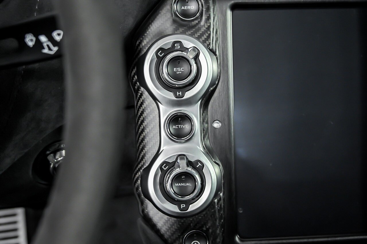 Used 2018 McLaren 720S Performance RWD image 33