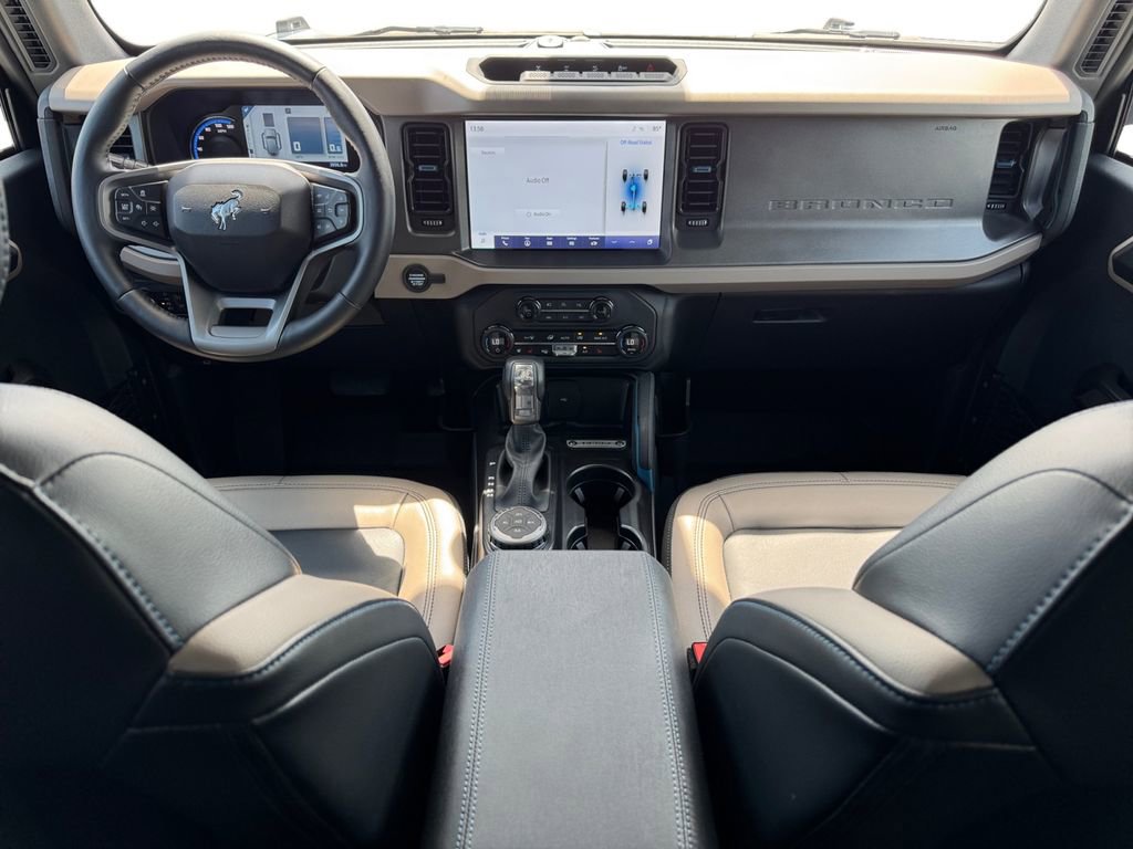 Used 2024 Ford Bronco Wildtrak image 10