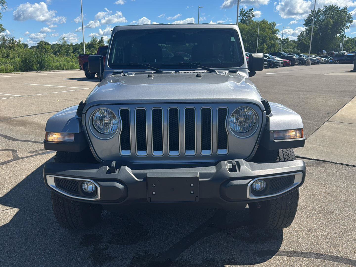 Used 2020 Jeep Wrangler Unlimited Sahara AWD/4WD image 8