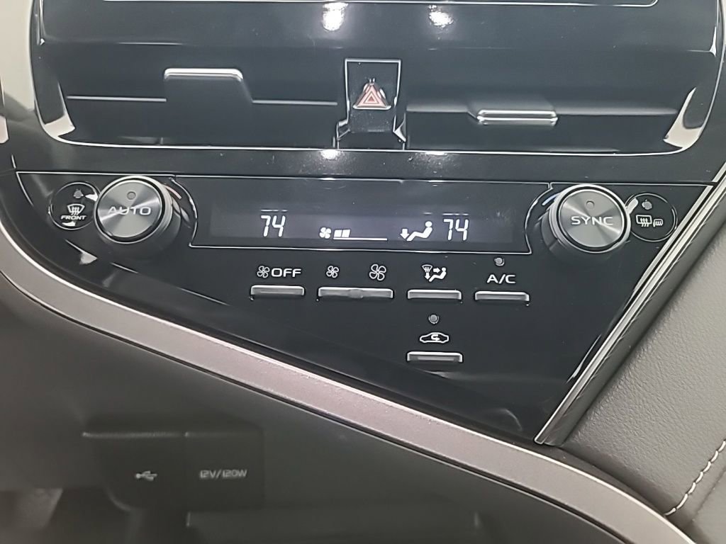 Used 2023 Toyota Camry SE w/ Cold Weather Package image 34