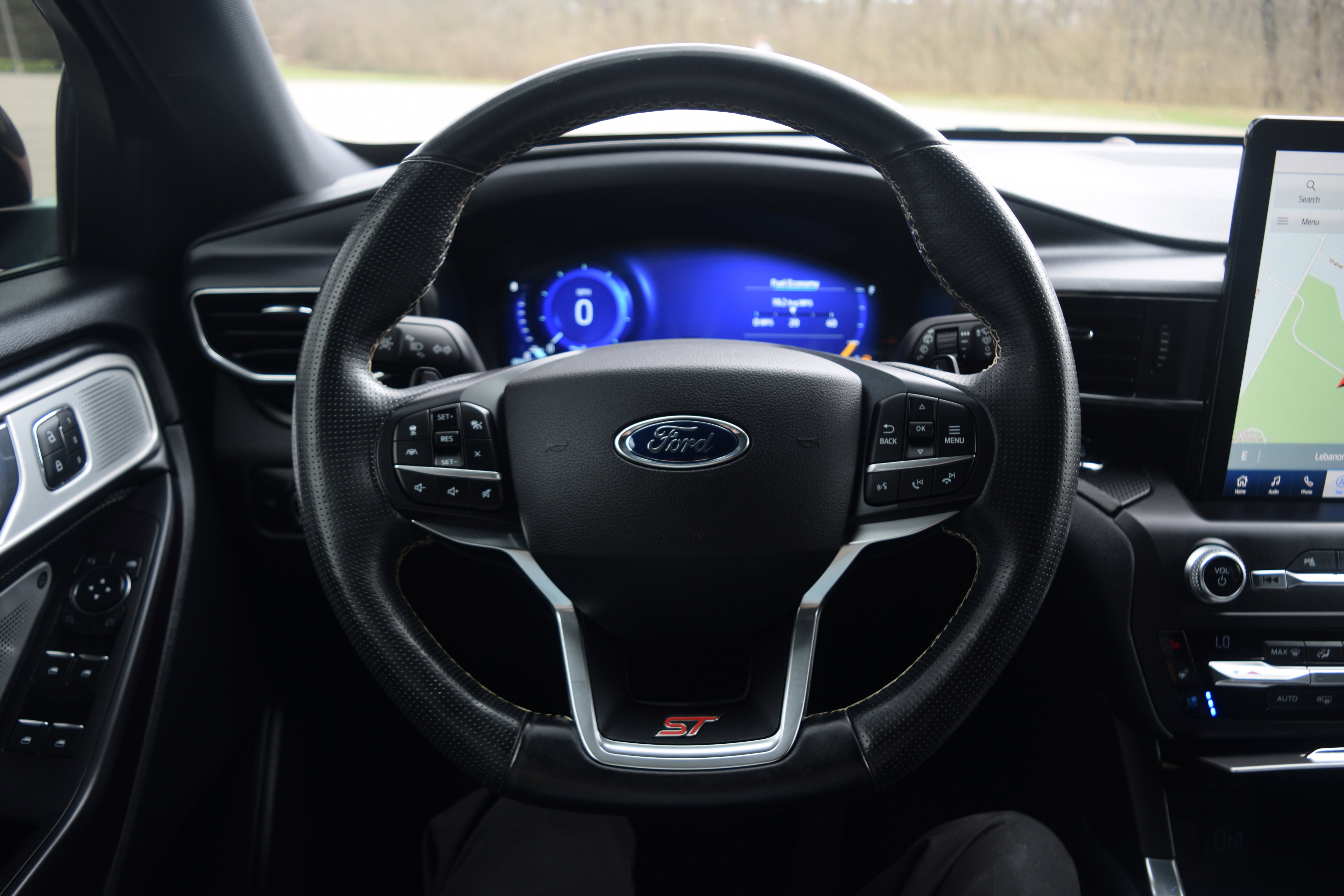 Used 2020 Ford Explorer ST w/ Premium Technology Package image 4