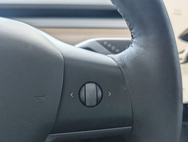 Used 2023 Tesla Model 3 Standard Range image 20