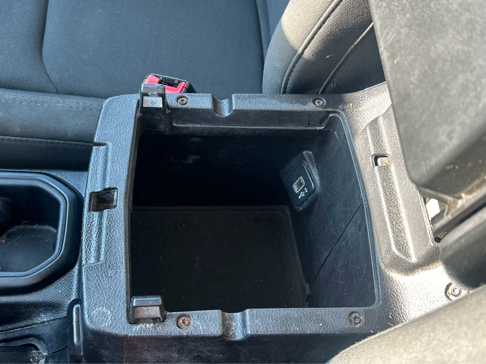 Used 2021 Jeep Wrangler Sport S image 39