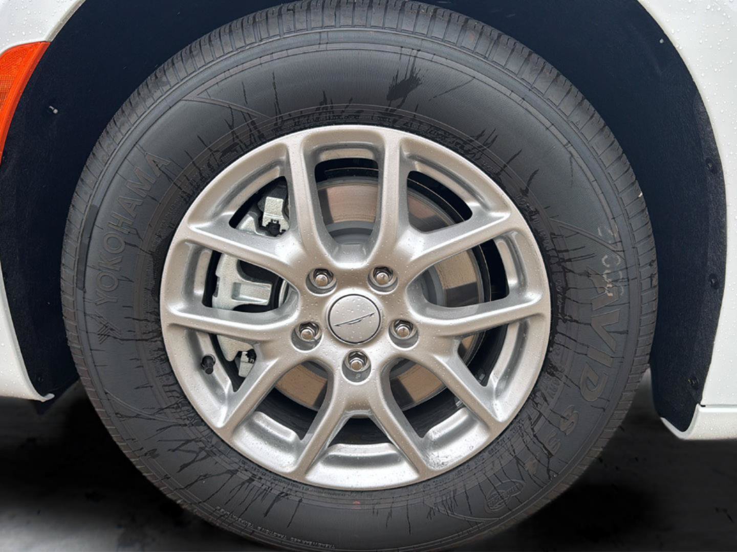 New 2027 Chrysler Pacifica Select FWD image 27