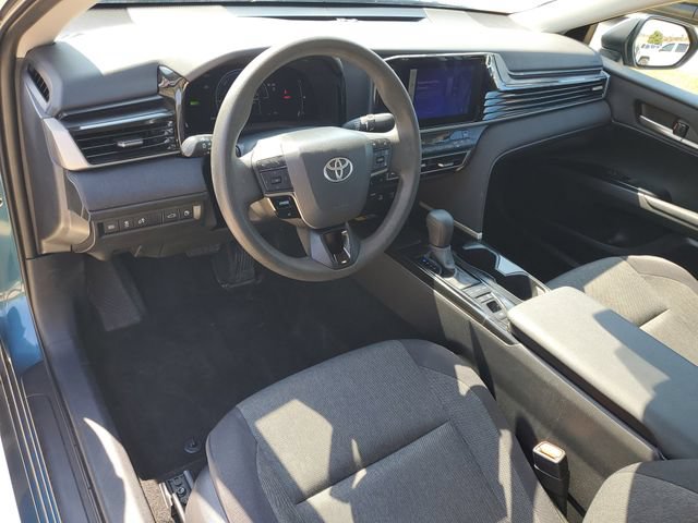 Used 2025 Toyota Camry LE FWD image 4