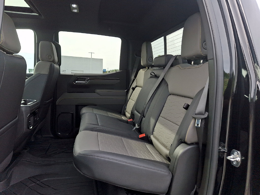 Certified 2025 Chevrolet Silverado 1500 ZR2 w/ Technology Package AWD/4WD image 10