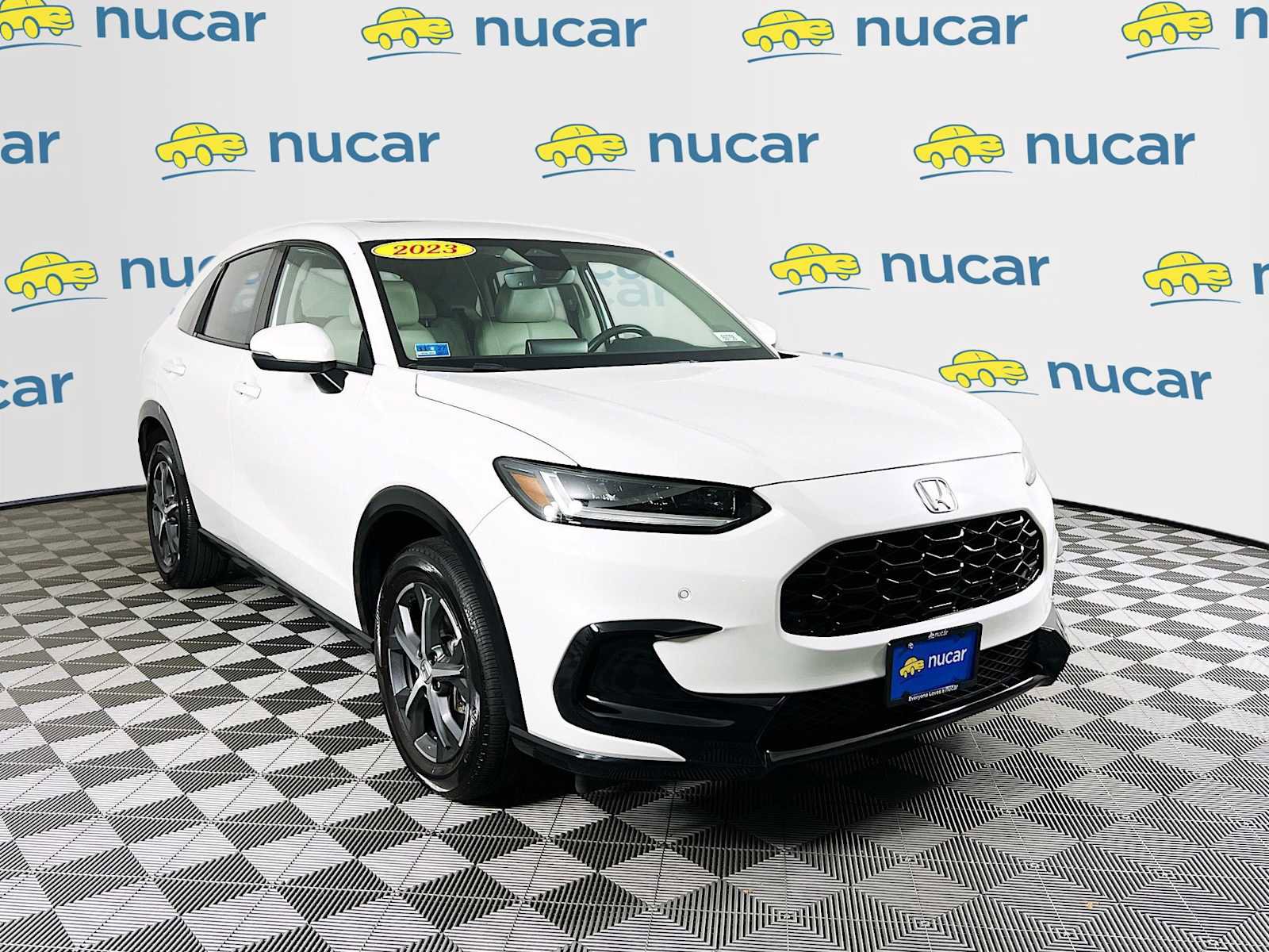 Used 2023 Honda HR-V EX-L image 1